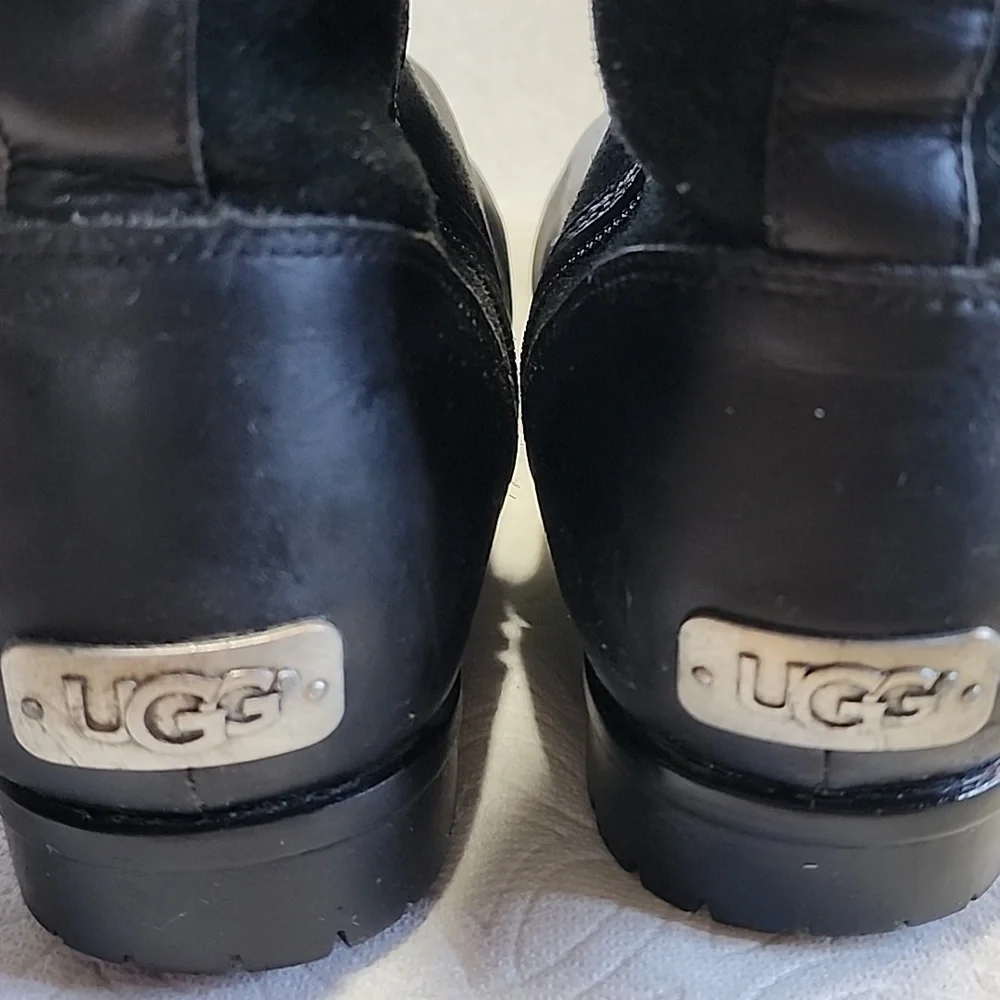 Vintage UGG Black Leather Unisex Boots Sz 9L/7.5M Goth Biker Winter Snow Durable